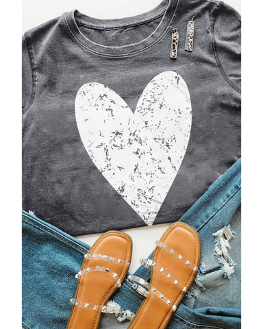 Azura Exchange Heart Graphic Print T-Shirt - S