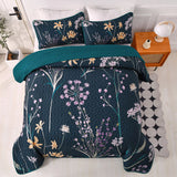 Abstract Quilted coverlet and pillowcovers set: Unique and Artistic - Queen size