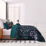 Abstract Quilted coverlet and pillowcovers set: Unique and Artistic - Queen size