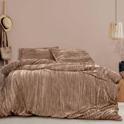 Darrahopens Home & Garden > Bedding Ardor Vivienne Champagne Crushed Velvet Quilt Cover Set King