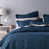 Darrahopens Home & Garden > Bedding Bianca Kazimir Navy Polyester Coverlet Set Queen/King