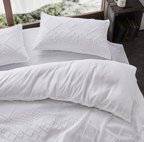 Tufted ultra soft microfiber quilt cover set-king white