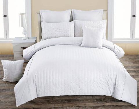 Seersucker Double Size White Duvet Doona Quilt Cover Set